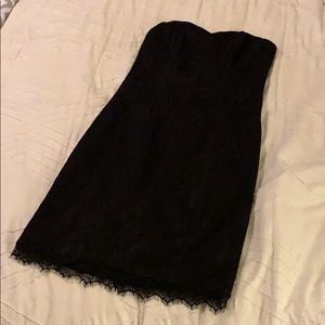 Strapless Guess black lace dress